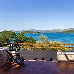 Dom Villa *